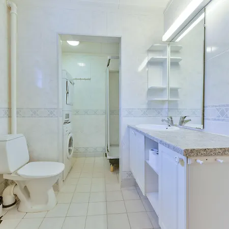 Enter Backpack Hotel 3*