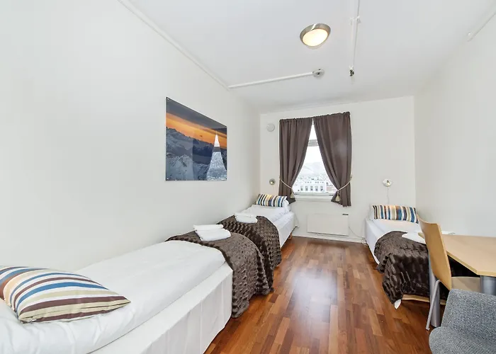 Отель Enter Backpack Тромсё