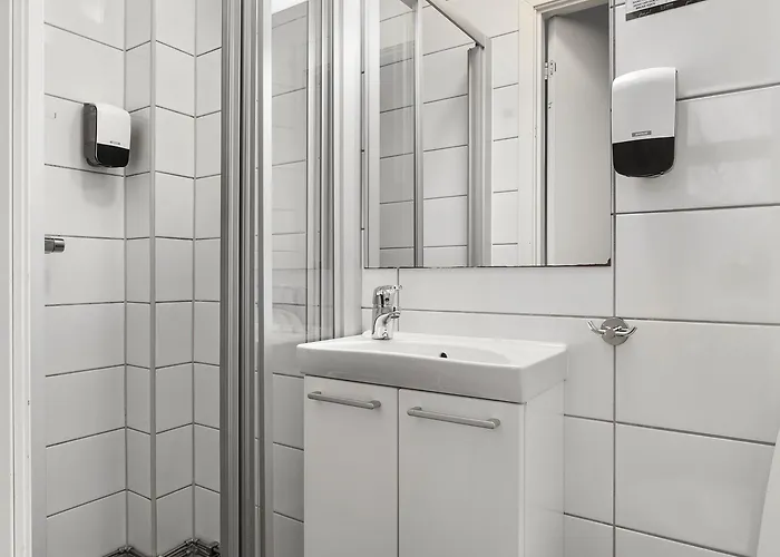 First Hotel Backpack Otel